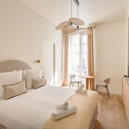 The Liberty Beige Montmartre Daire